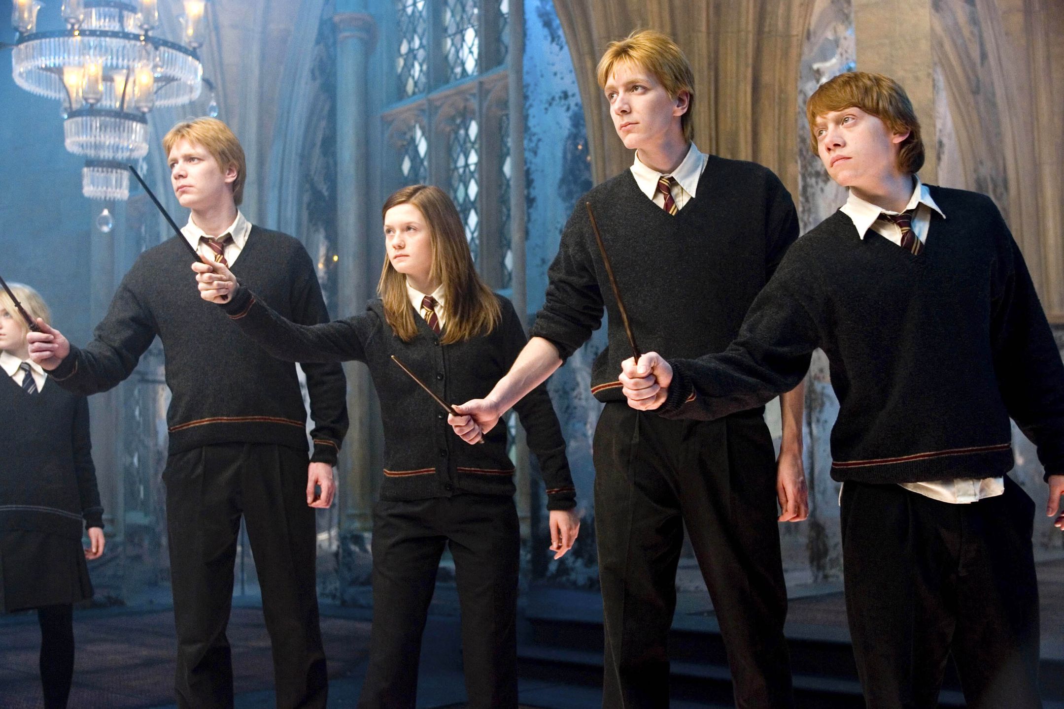 Bonnie Wright z filmowymi braćmi na planie "Harry'ego Pottera"