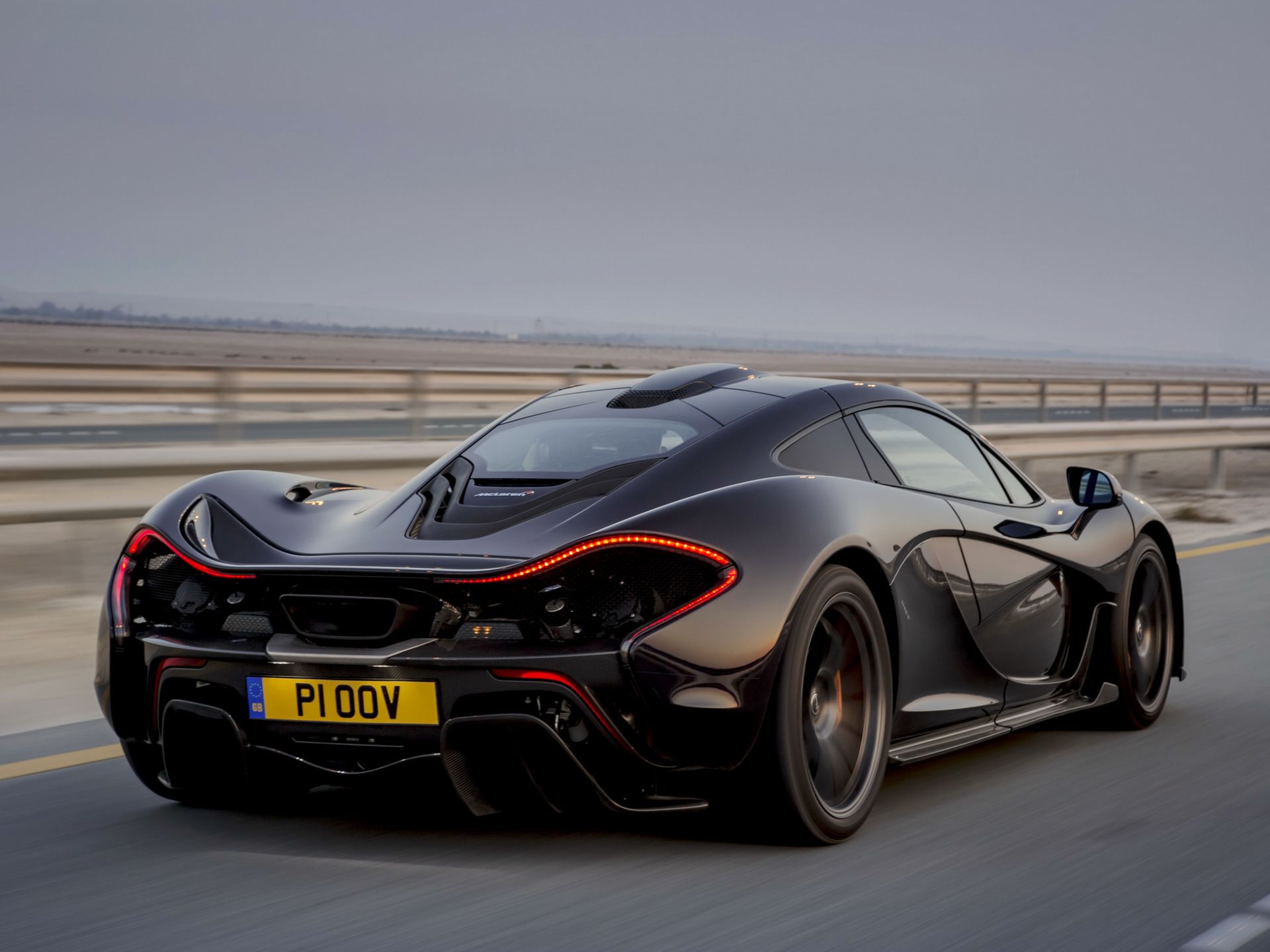 McLaren P1 6