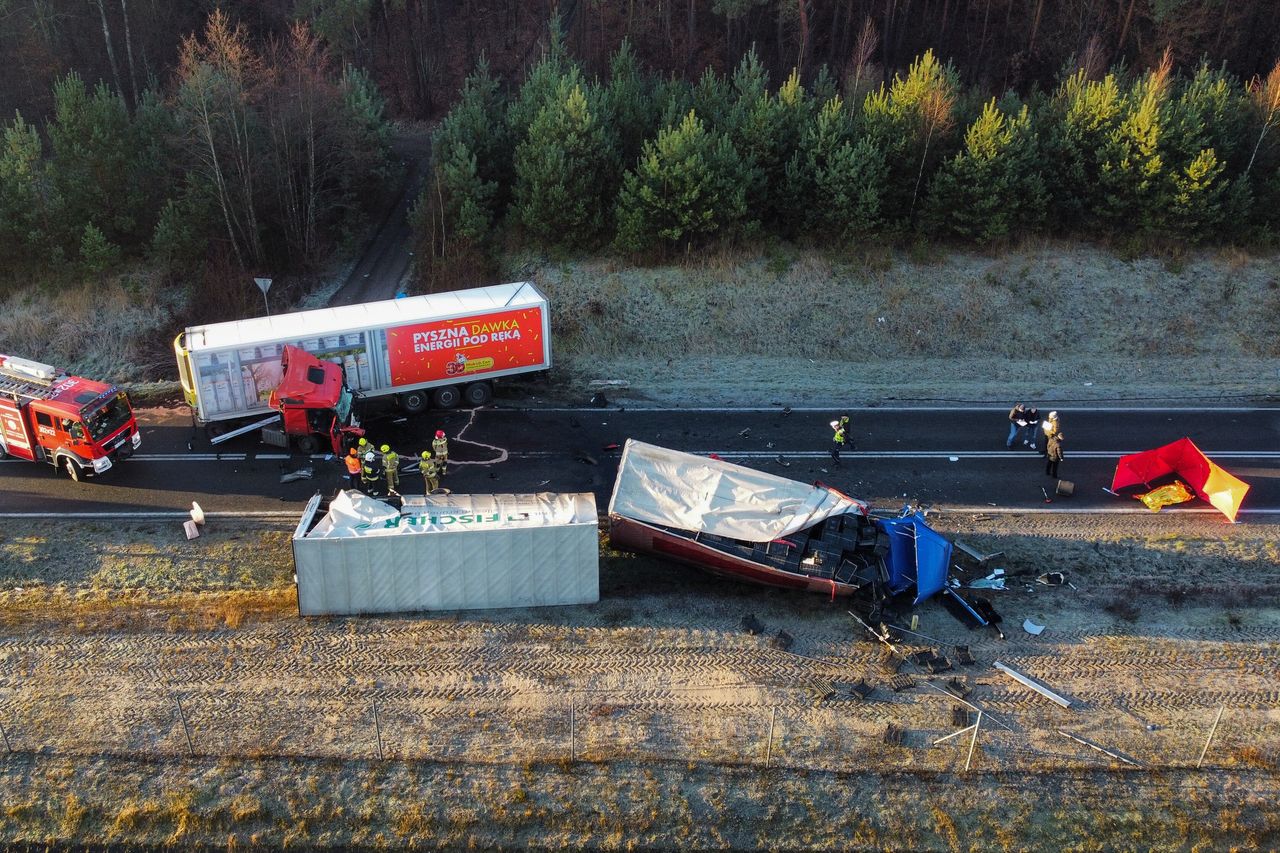 Wypadek ciężarówek pod Gorzowem Wielkopolskim. Nie żyje kierowca