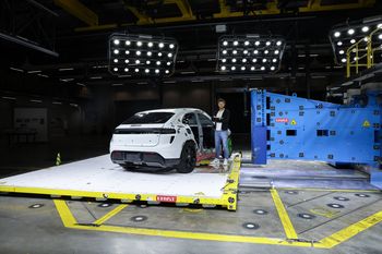 Wszystko, czego nie wiedzieliście o akumulatorach trakcyjnych. Porsche zdradziło mi sekrety swojego zamkniętego laboratorium w Weissach