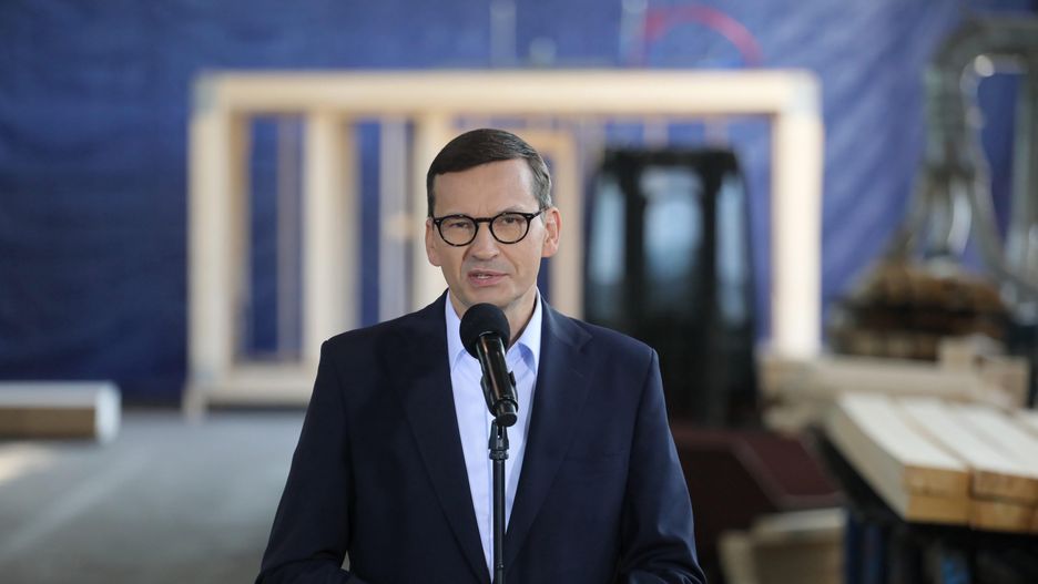 Premier o Afganistanie: Wyślemy więcej samolotów niż to konieczne 