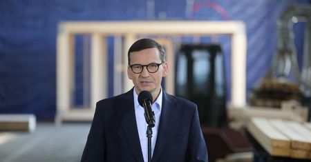 Ewakuacja Polaków z Afganistanu. Premier o szczegółach