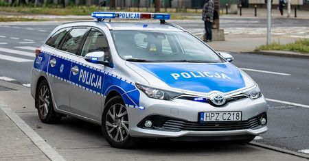 Koszmarne odkrycie w Sanoku. Przed blokiem leżały zwłoki mężczyzny