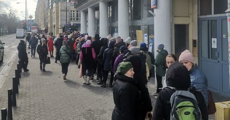 Pomagają Ukraińcom, ale jest coraz trudniej. "Ciągniemy resztką sił"