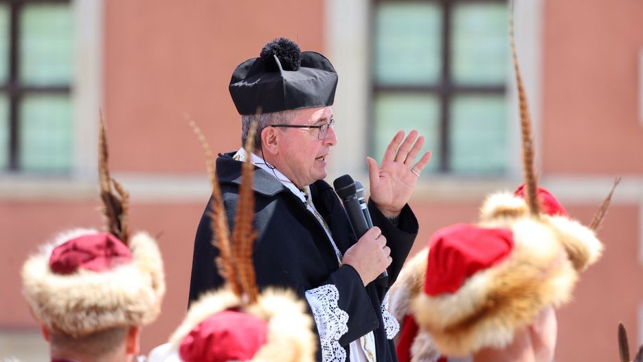Ks. Piotr Natanek zaczął głosić poglądy coraz bardziej kuriozalne