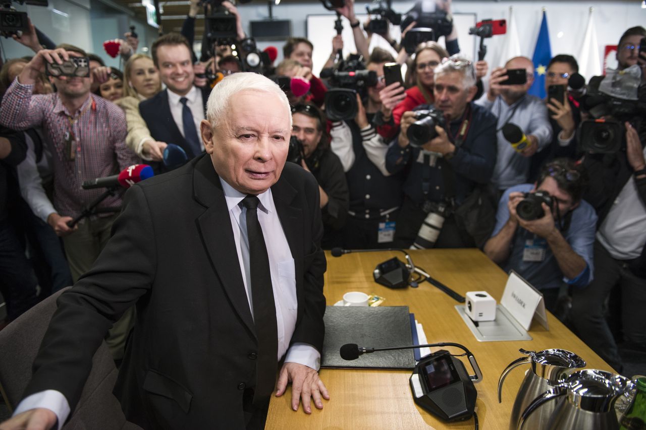 Kulisy przesłuchania Kaczyńskiego. PiS liczyło na chaos, koalicjanci narzekają na członków komisji