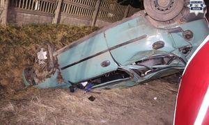 Tragiczny wypadek w Starej Hucie. Nie żyje pasażer. Kierowca był nietrzeźwy