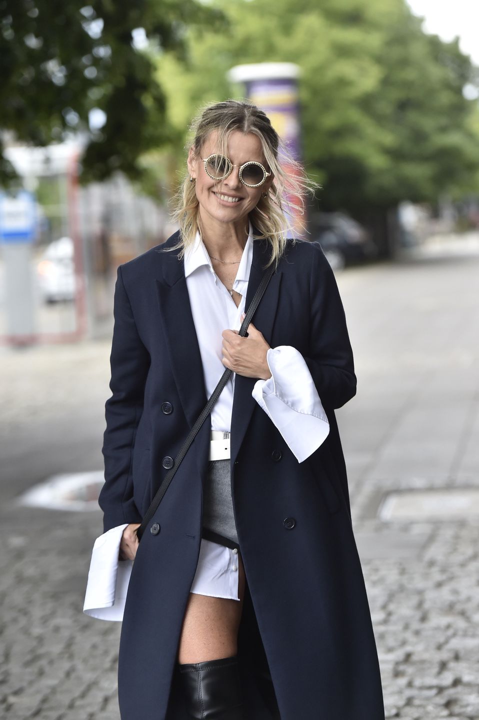 Marta "Mandaryna" Wiśniewska pod studiem "Dzień Dobry TVN"