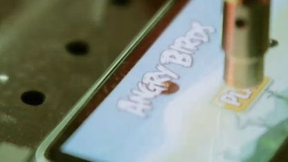 Wszyscy grają w Angry Birds, nawet roboty [wideo] 1