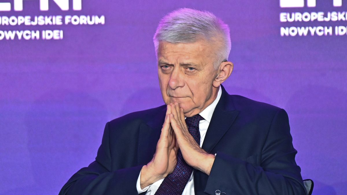 Marek Belka
Sopot, 18.10.2024. By�y premier RP, by�y prezes NBP Marek Belka podczas spotkania ph." 35-lecie reform gospodarczych w Polsce" w ramach XIII Europejskiego Forum Nowych Idei (EFNI) w Sopocie, 18 bm. (ad) PAP/Andrzej Jackowski
Andrzej Jackowski
13, EFNI, Europejskie Forum Nowych Idei, otwarcie, polityk, polityka, spotkanie, XIII, XIII Europejskie Forum Nowych Idei, portret