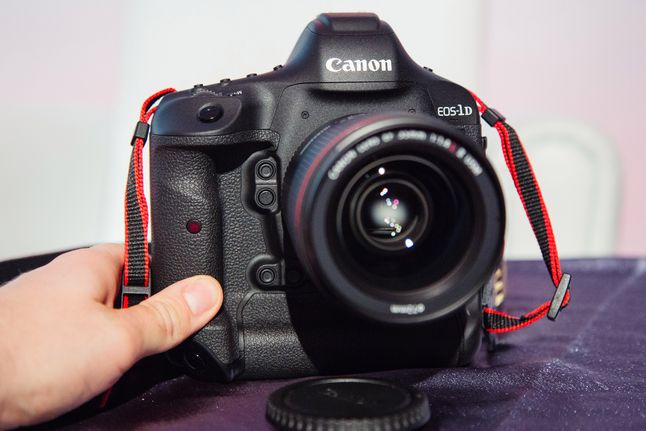 Canon EOS–1D X Mark II