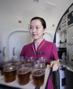 Chińskie linie lotnicze: stewardesy z nadwagą nie wejdą na pokład