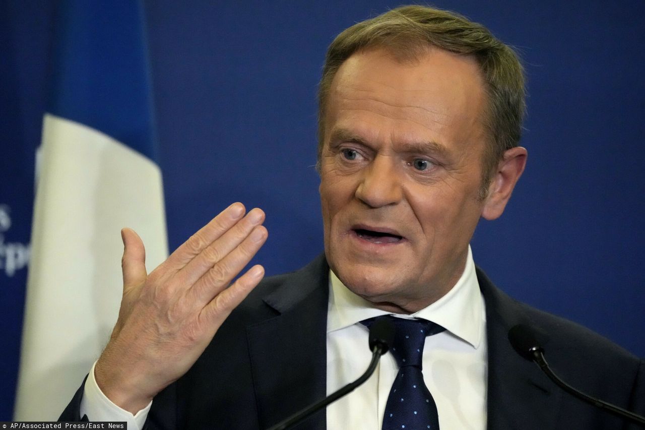 Donald Tusk na spotkaniu EPP w Paryżu (Fot. AP Photo/Francois Mori) 