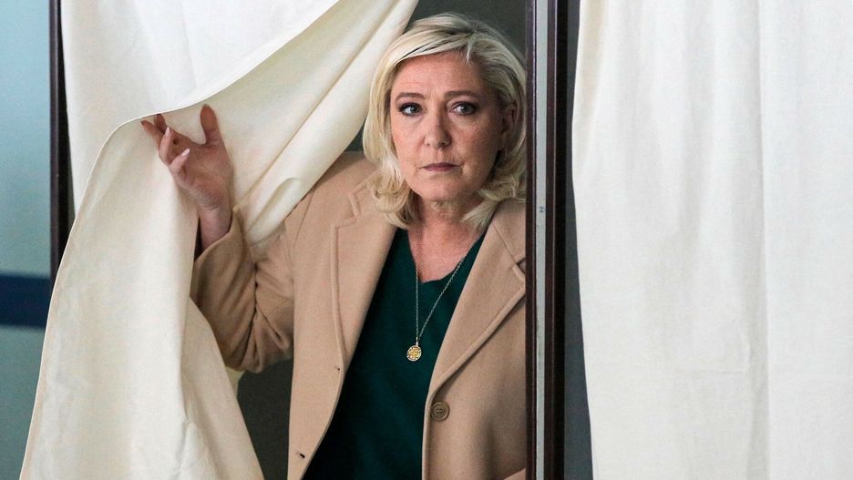 Marine Le Pen walczy o fotel prezydenta Francji skuteczniej od ojca