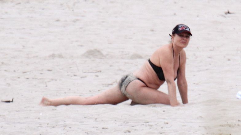 Wodne figle Grażyny Szapołowskiej i jej pieska