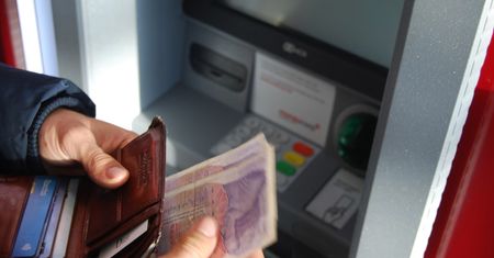 Eksperci ostrzegają. Klienci popularnego banku na celowniku