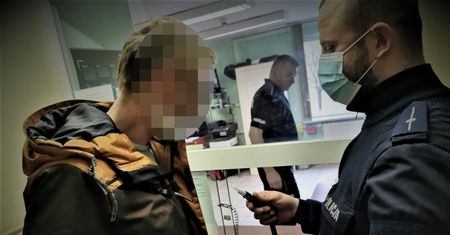 Śląskie. Zajechał w Mikołowie po śniadanie na wynos. Był już po kilku głębszych