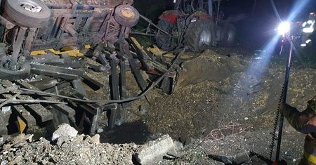 Przewodów, lubelskie. Rakieta wystrzelona z terenu Ukrainy spadła na plac skupu zboża, nie żyją dwie osoby [RELACJA]