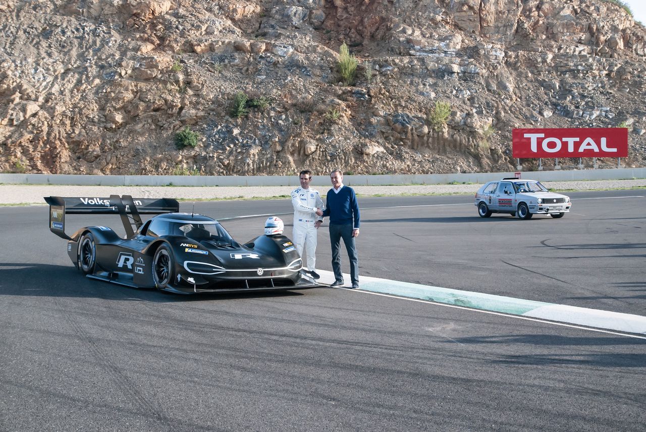 Podczas premiery Volkswagen nie zapomniał o początkach Pikes Peak