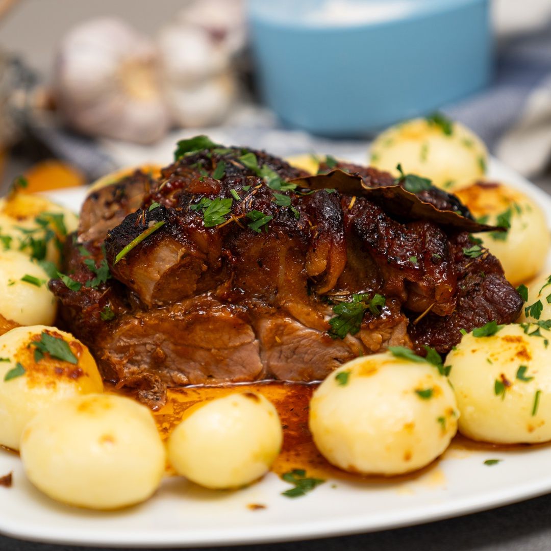 Pieczona karkówka z morelami- Pyszności