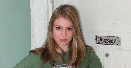Przez niemal ćwierć wieku grała Mariolkę w "Kiepskich". Barbara Mularczyk WRACA na ekrany. Jak dziś wygląda? (FOTO)