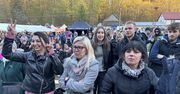 Miły Pan zachwycił publiczność w Nowem. Koncertowe zakończenie Święta Kwitnącej Wiśni