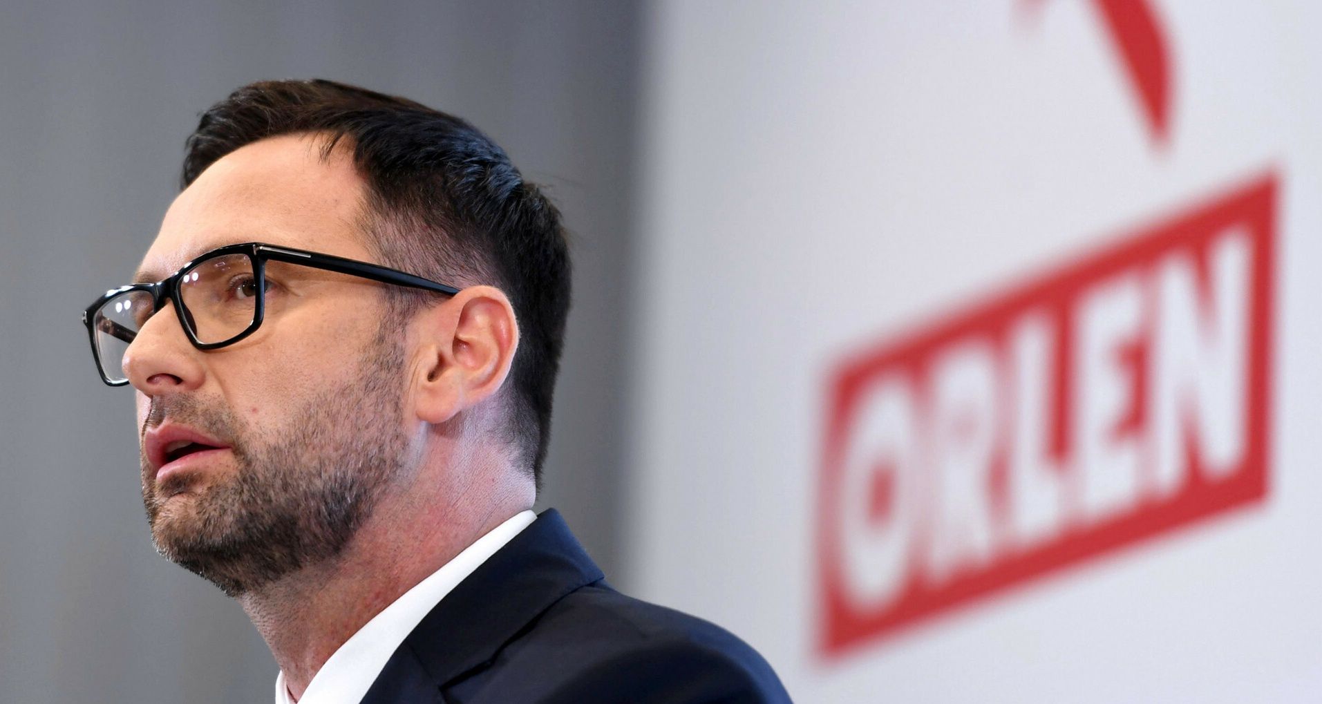 Fuzja Orlenu i Lotosu - konferencja prasowaFot. Piotr Hukalo/East News, Gdansk, 01.08.2022. Konferencja prasowa poswiecona dzialaniom PKN ORLEN zwiazanym z budowa koncernu multienergetycznego.  Wydzial Gosodaraczy Sadu Rejonowego w Lodzi zamiescil w rejestrze przedsiebiorcow Krajowego Rejestru Sadowego wpis nt. polaczenie PKN Orlen z Grupa Lotos.
N/z: prezes PKN Orlen Daniel ObajtekPiotr Hukalo