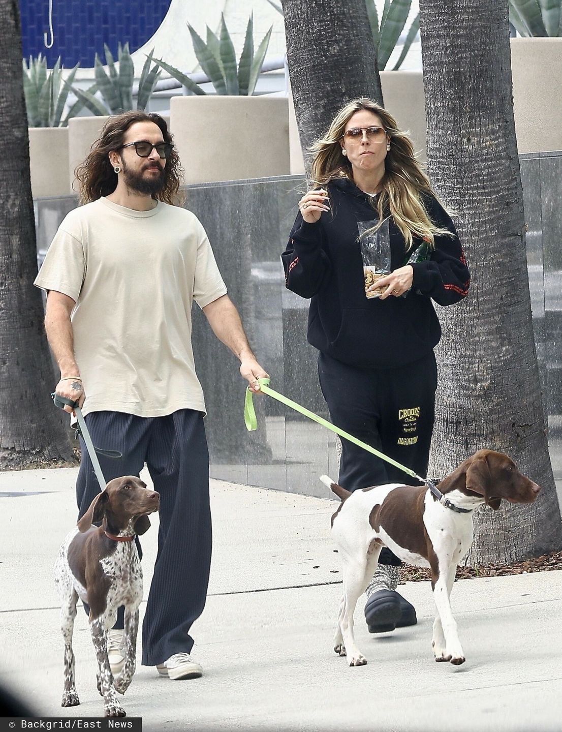 Heidi Klum i Tom Kaulitz na spacerze z psami