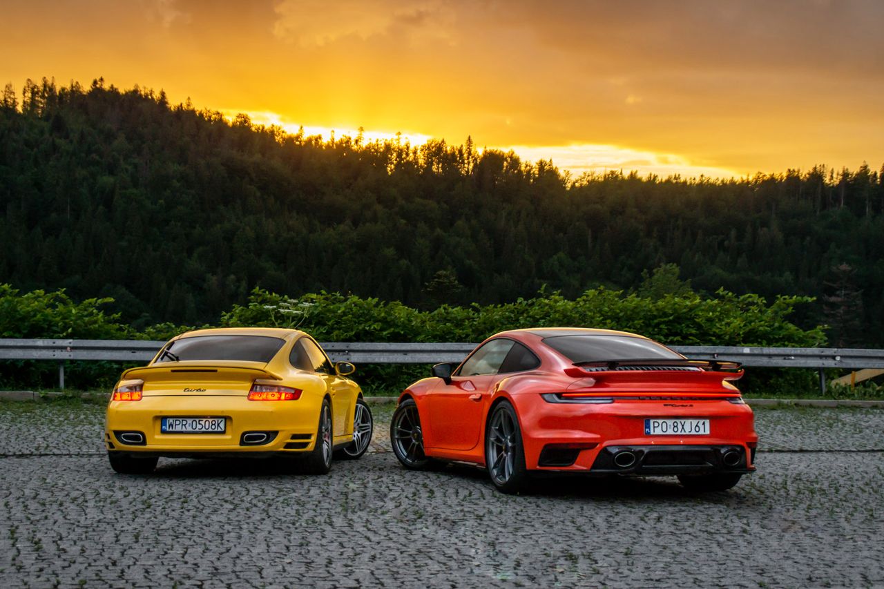 Test: Porsche 911 (992) Turbo S vs 911 (997) Turbo - dwaj tytani, którzy kończą swoje epoki. Swoją magię odkryli w Beskidach