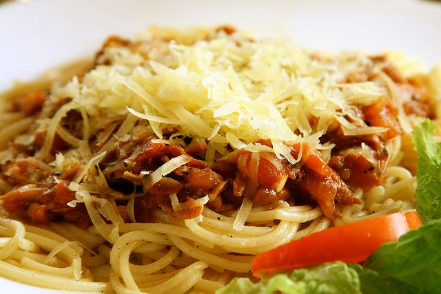 Spaghetti z kurczakiem - jak je zrobić? 1