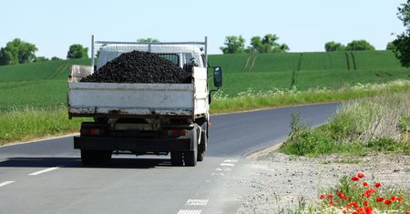 Dodatek węglowy "rozbija rodziny". Rząd stworzył absurd prawny