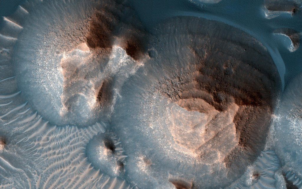 Sensacyjne wieści z Marsa. NASA pokazała zdjęcia satelitarne