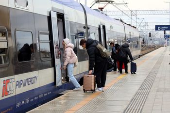 PKP Intercity: Więcej połączeń z Lublina do Warszawy i innych miast