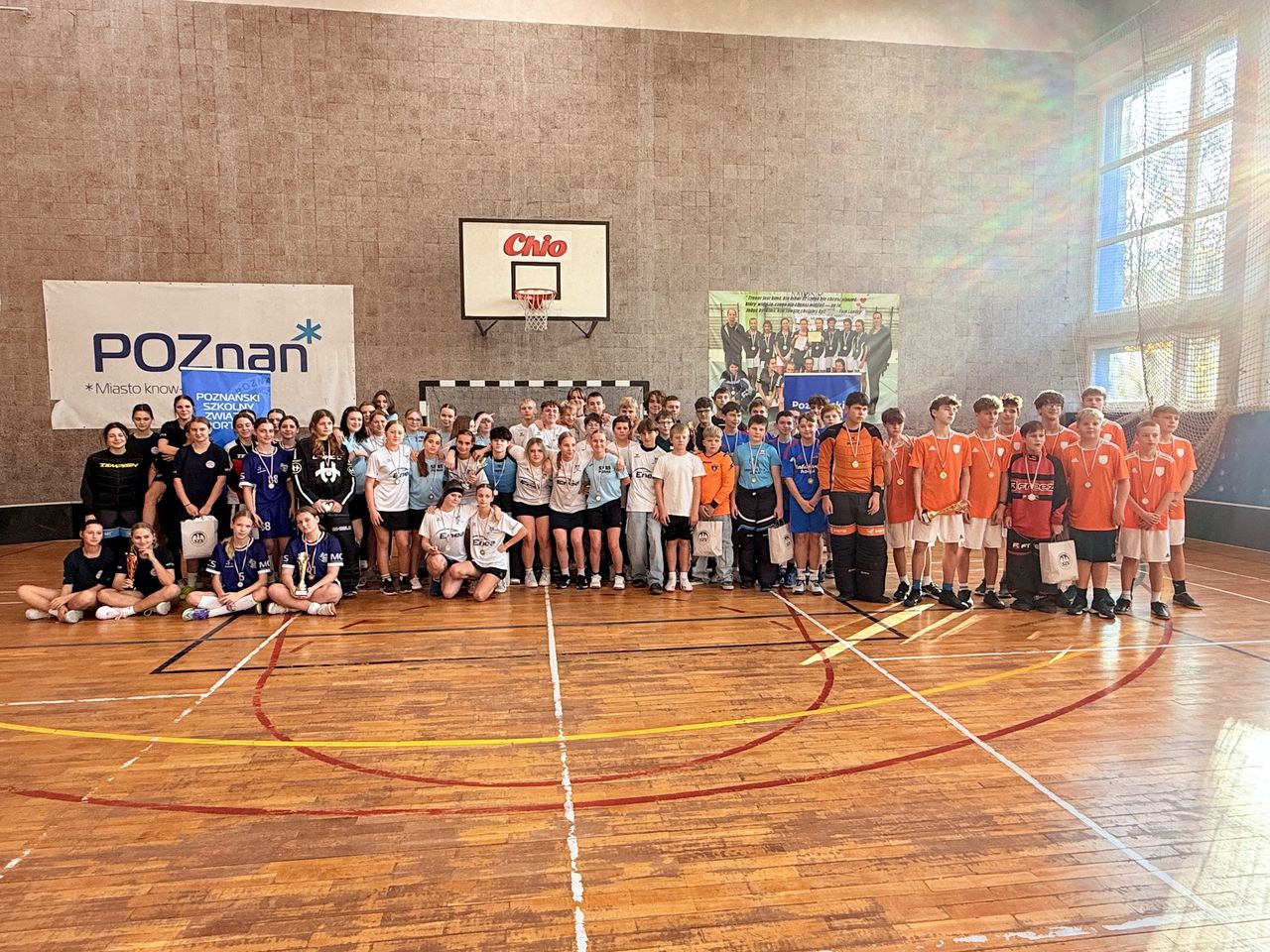 Sportowa radość i drużynowa współpraca – młodzi poznaniacy rywalizowali w finałach unihokeja