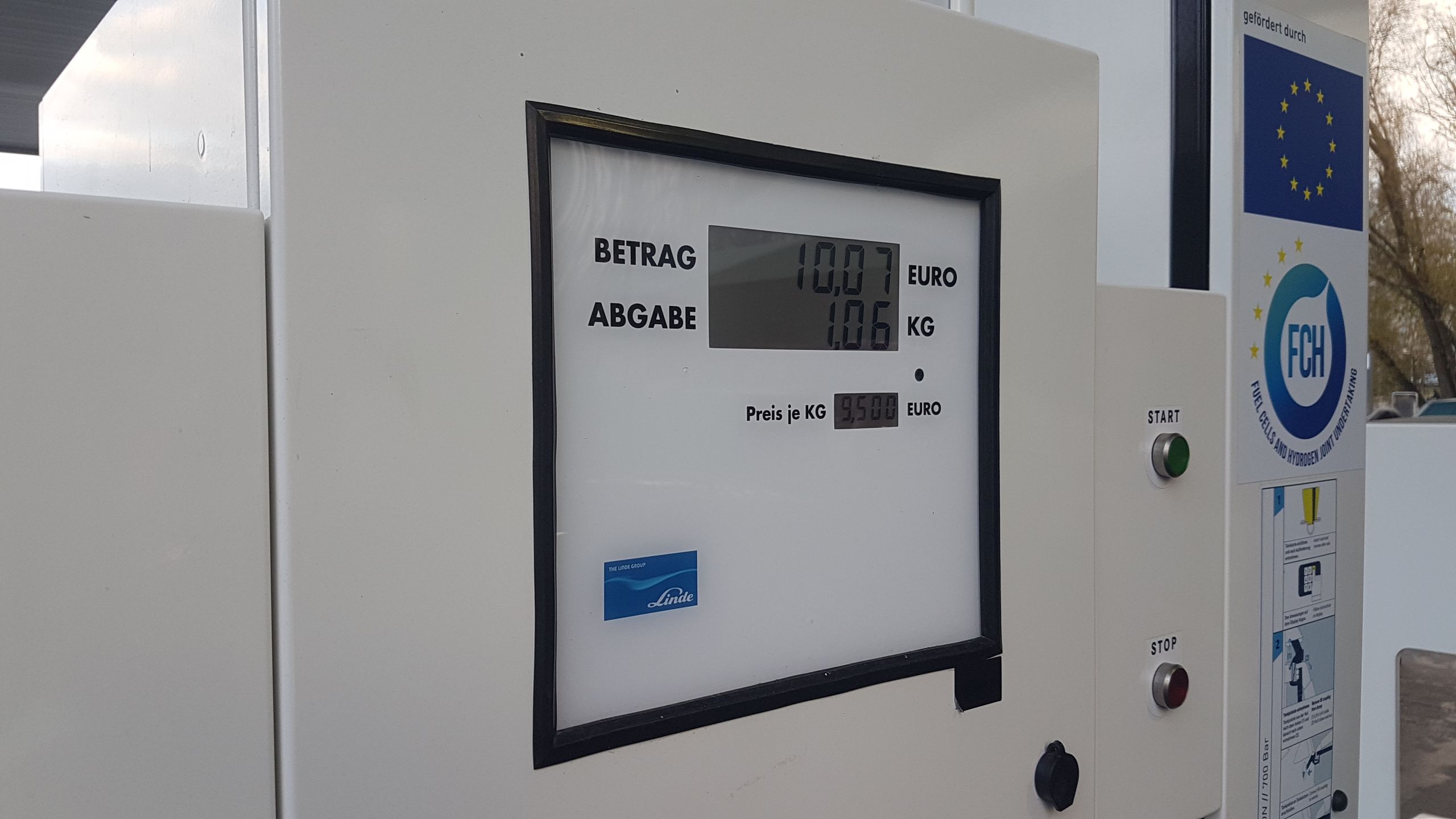 Koszt przejechania 1 km nie jest szczególnie mniejszy, ale to dopiero początek układów wodorowych w autach.