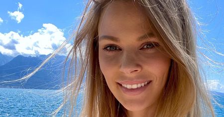 Małgorzata Tomaszewska na plaży. Dziennikarka TVP założyła bikini. Ale nie to jest zaskakujące