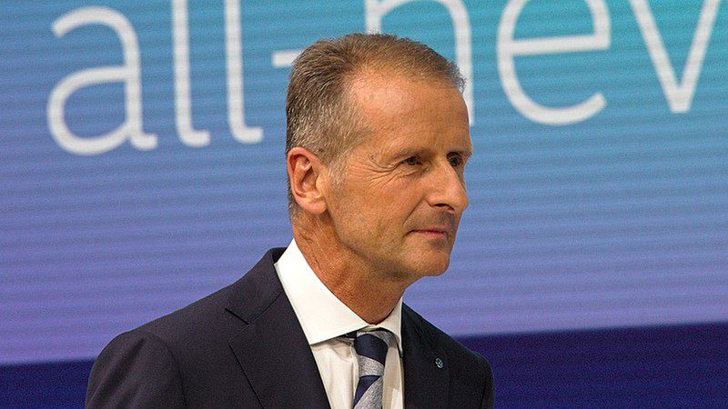 Herbert Diess oddaje stery w młodsze ręce