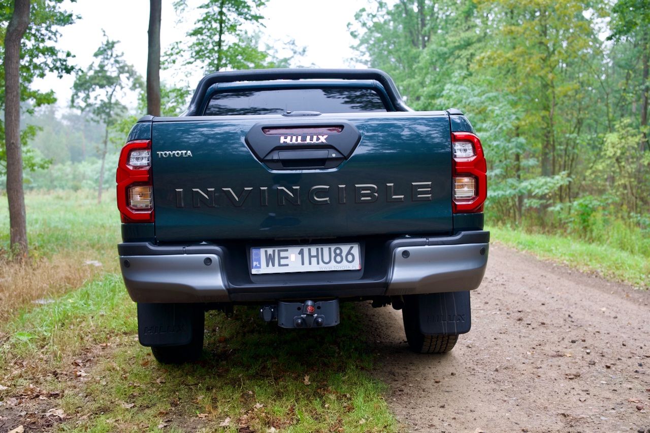 Toyota Hilux Invincible