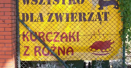 Mur w poprzek chodnika - śmieszne zdjęcia Internautów