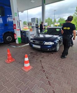 Wjechali na stację paliw. Świadek, widząc, w jakim są stanie, od razu zareagował