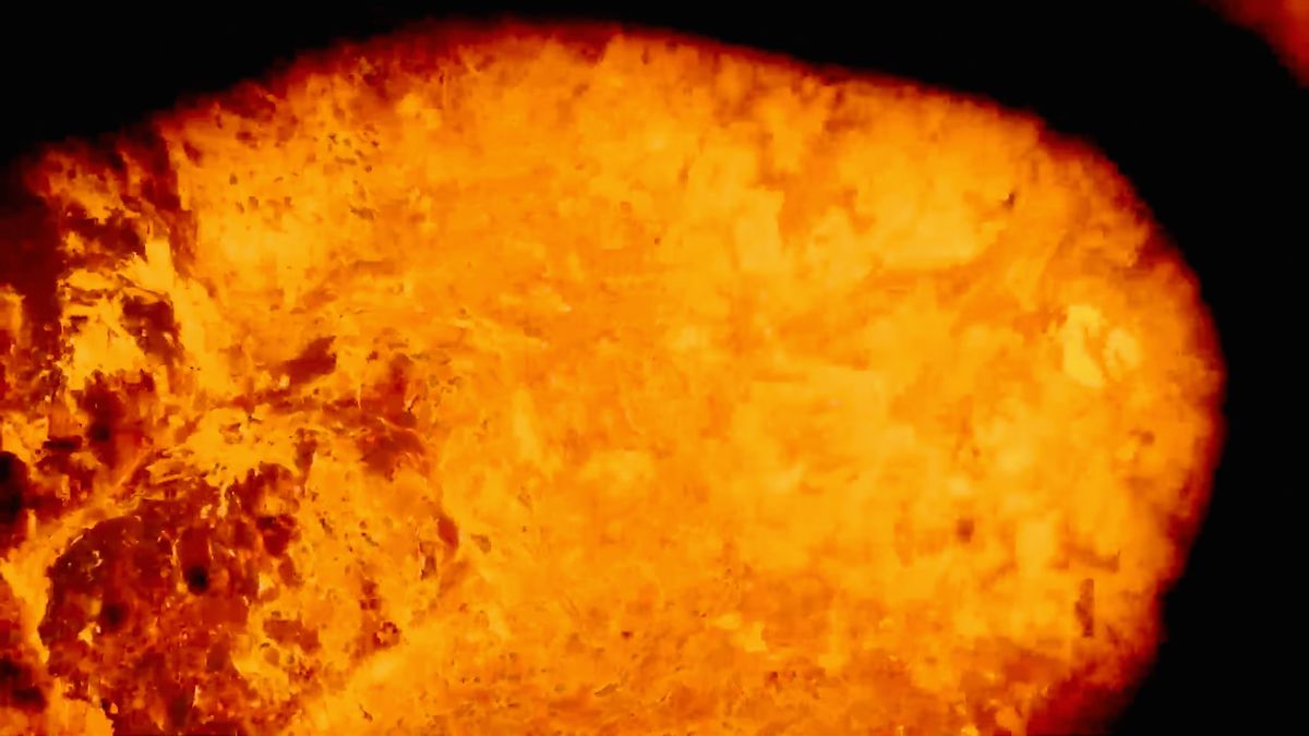 Wleciał dronem do wulkanu i już nie wyleciał. To musiało się w końcu stać 1