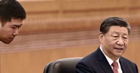 Byli chińscy ministrowie "zapadli się pod ziemię". Tracą kolejne stanowiska