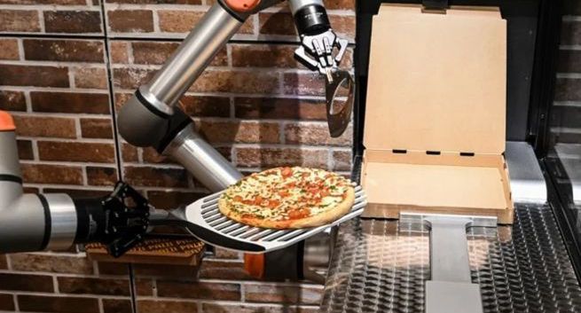 Powstała pierwsza na świecie pizzeria obsługiwana przez robota