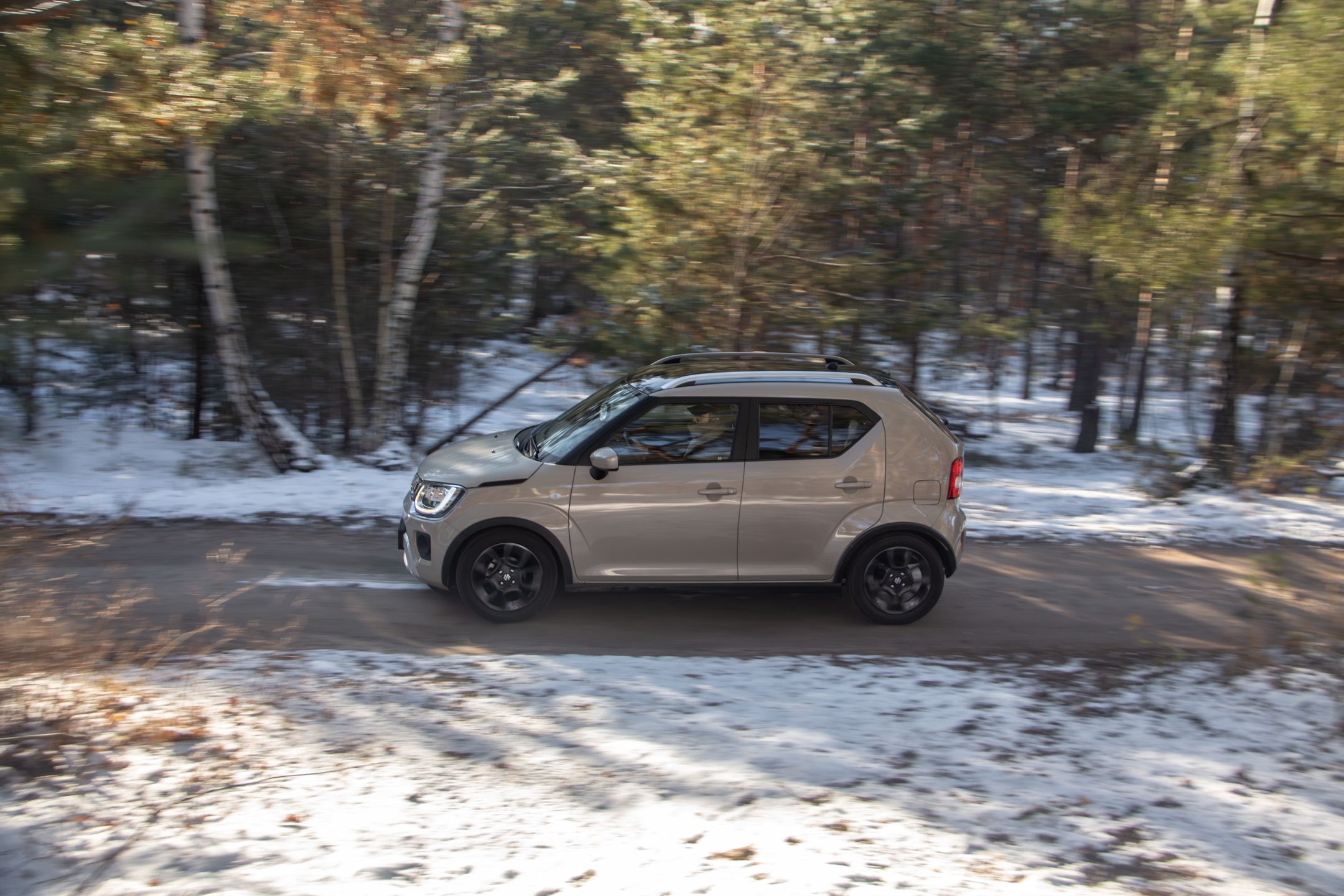 Suzuki Ignis Hybrid 2WD CVT