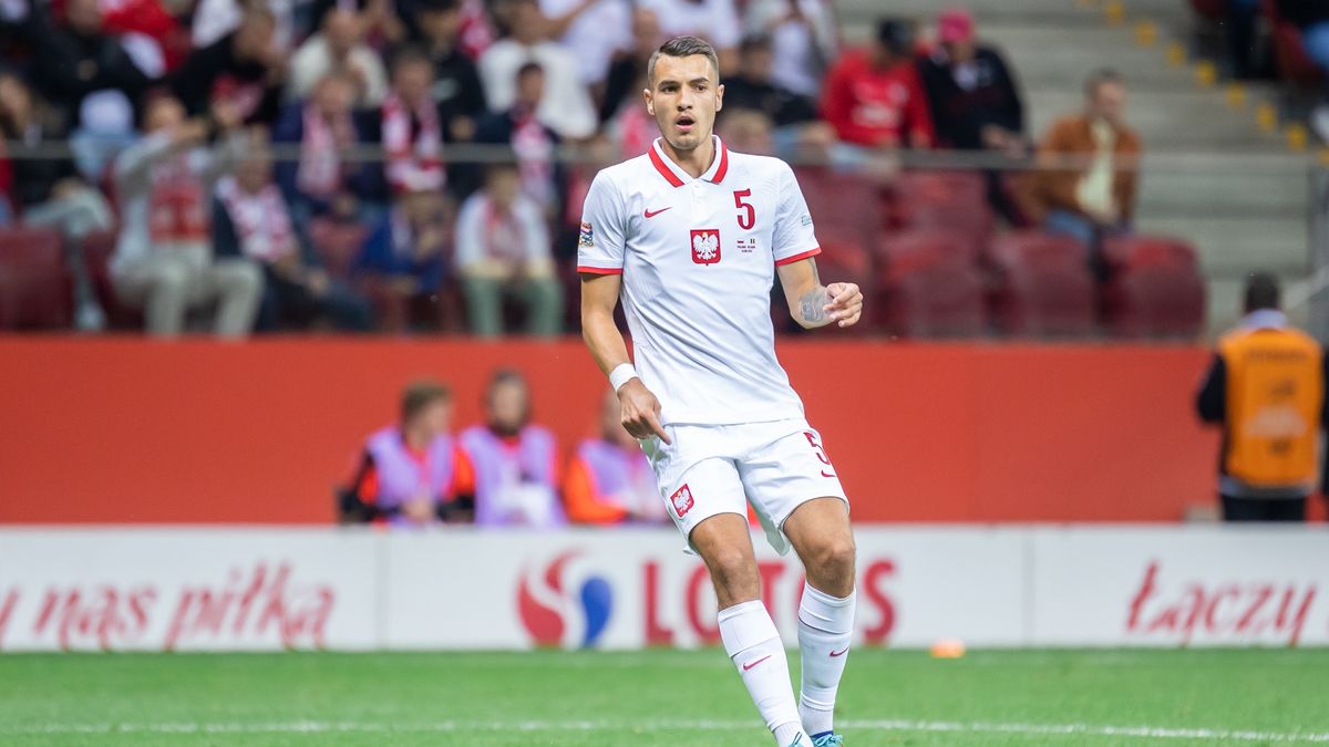 WARSAW, POLAND - 2022/06/14: Jakub Kiwior of Poland seen in action during the UEFA Nations League, League A Group 4 match between Poland and Belgium at PGE National Stadium.
(Final score; Poland 0:1 Belgium). (Photo by Mikolaj Barbanell/SOPA Images/LightRocket via Getty Images)
