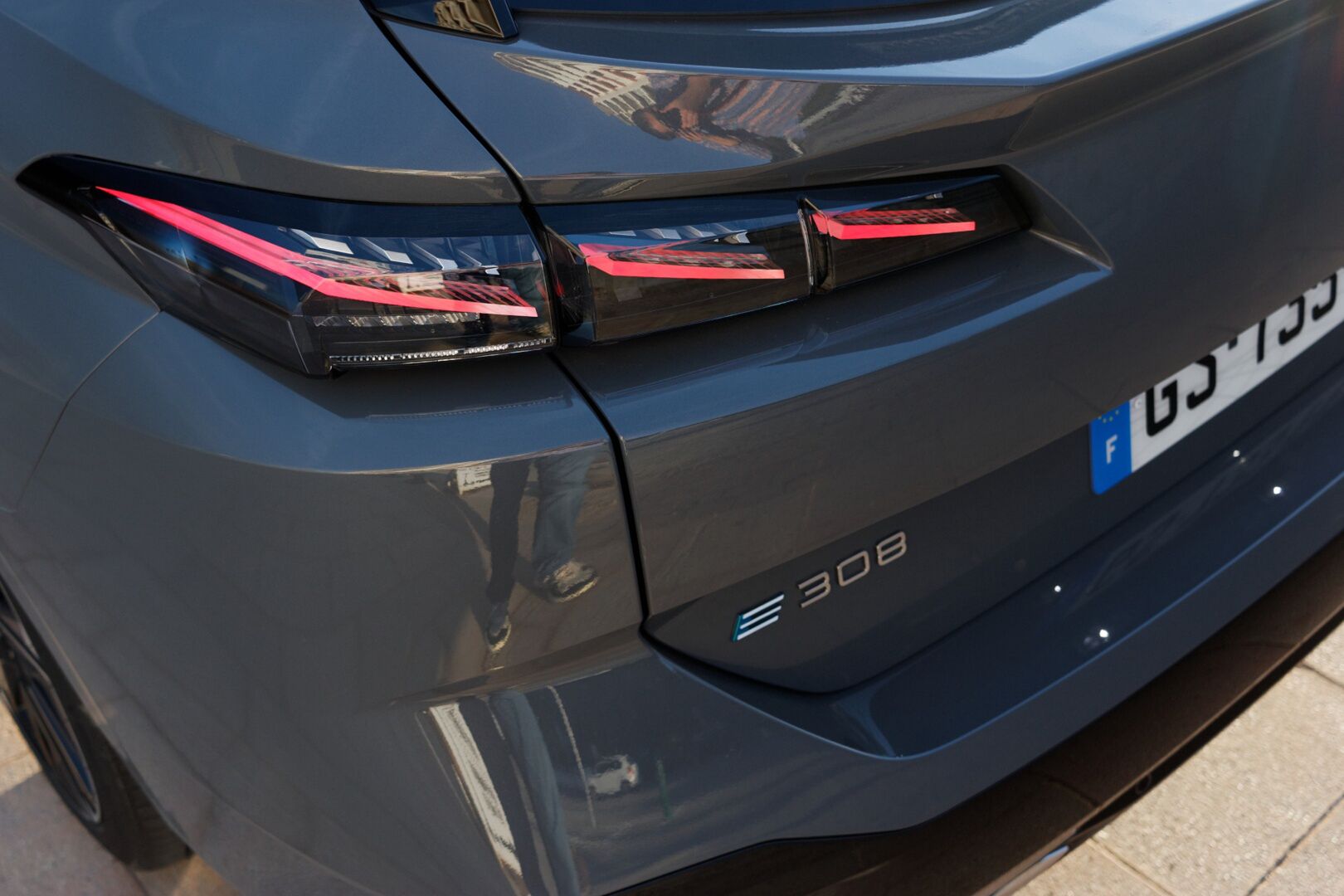 Peugeot E-308