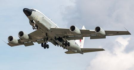 Boeing RC-135 krąży nad obwodem kaliningradzkim