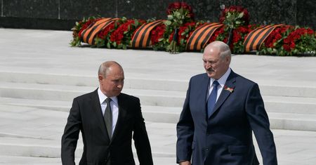Białoruś zależna od Kremla? Niemcy pewni. "To potrójny atak"