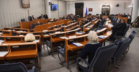 Senat przyjął uchwałę ws. obrony wolnych mediów