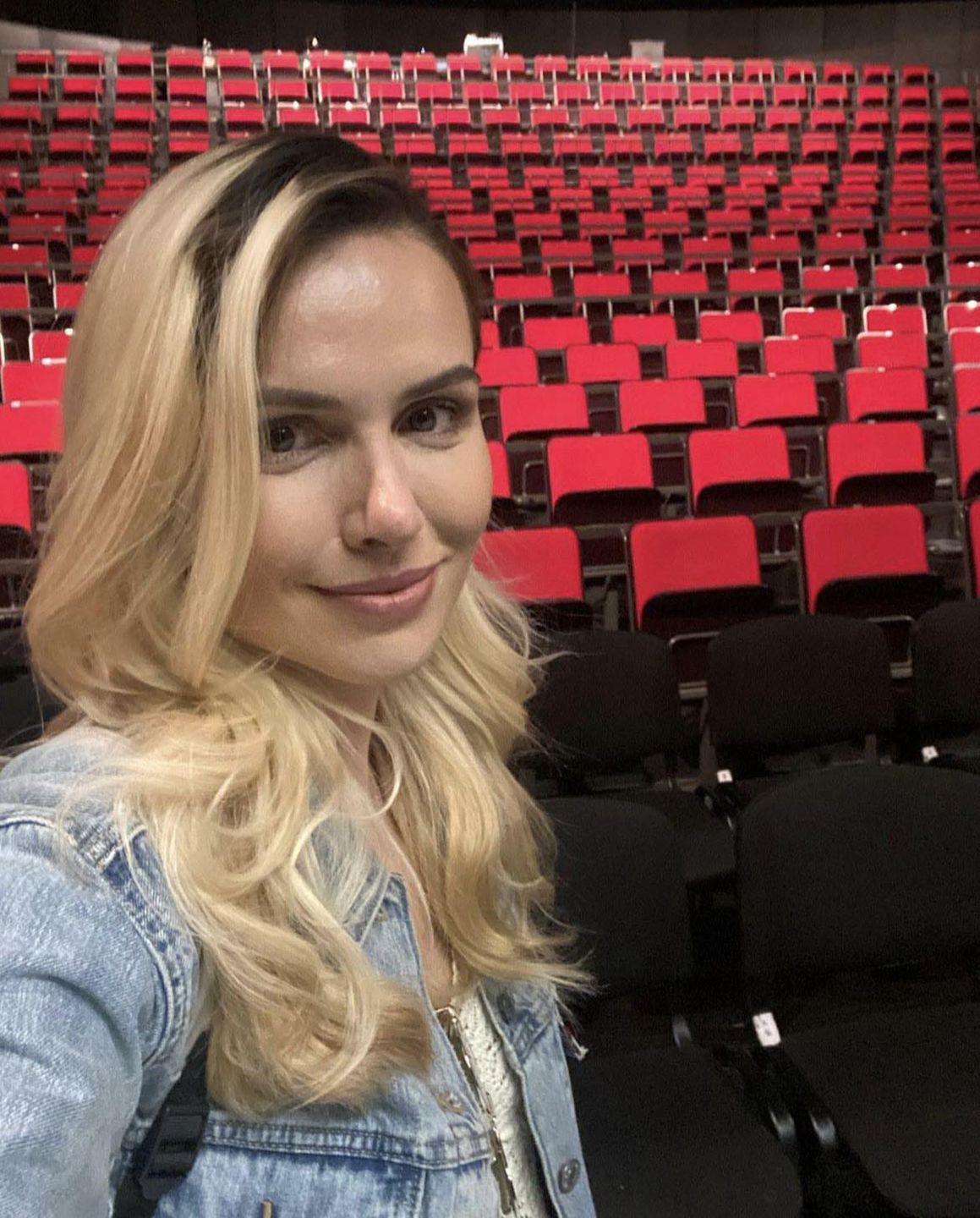 Marta Żmuda Trzebiatowska pozbyła się platyny i odrostów